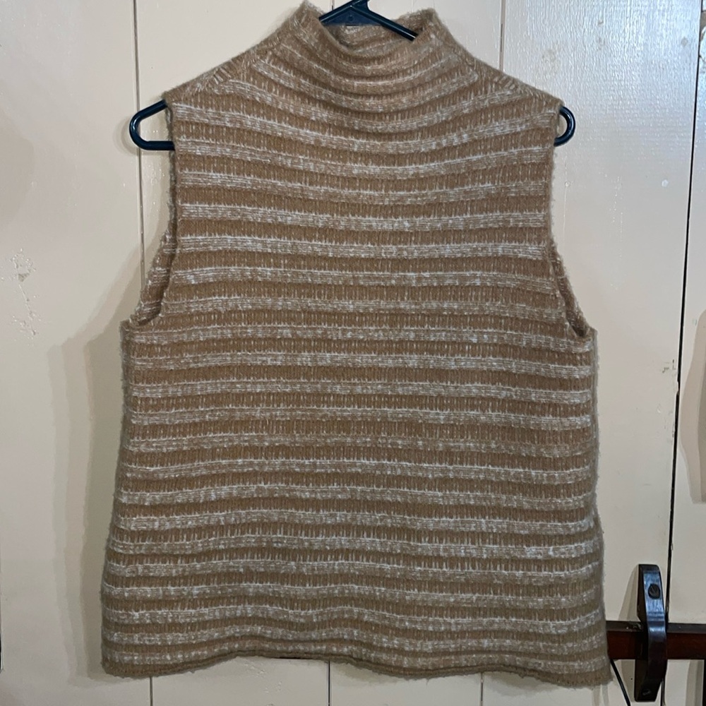j.ING mock turtleneck vest, camel and cream, size small